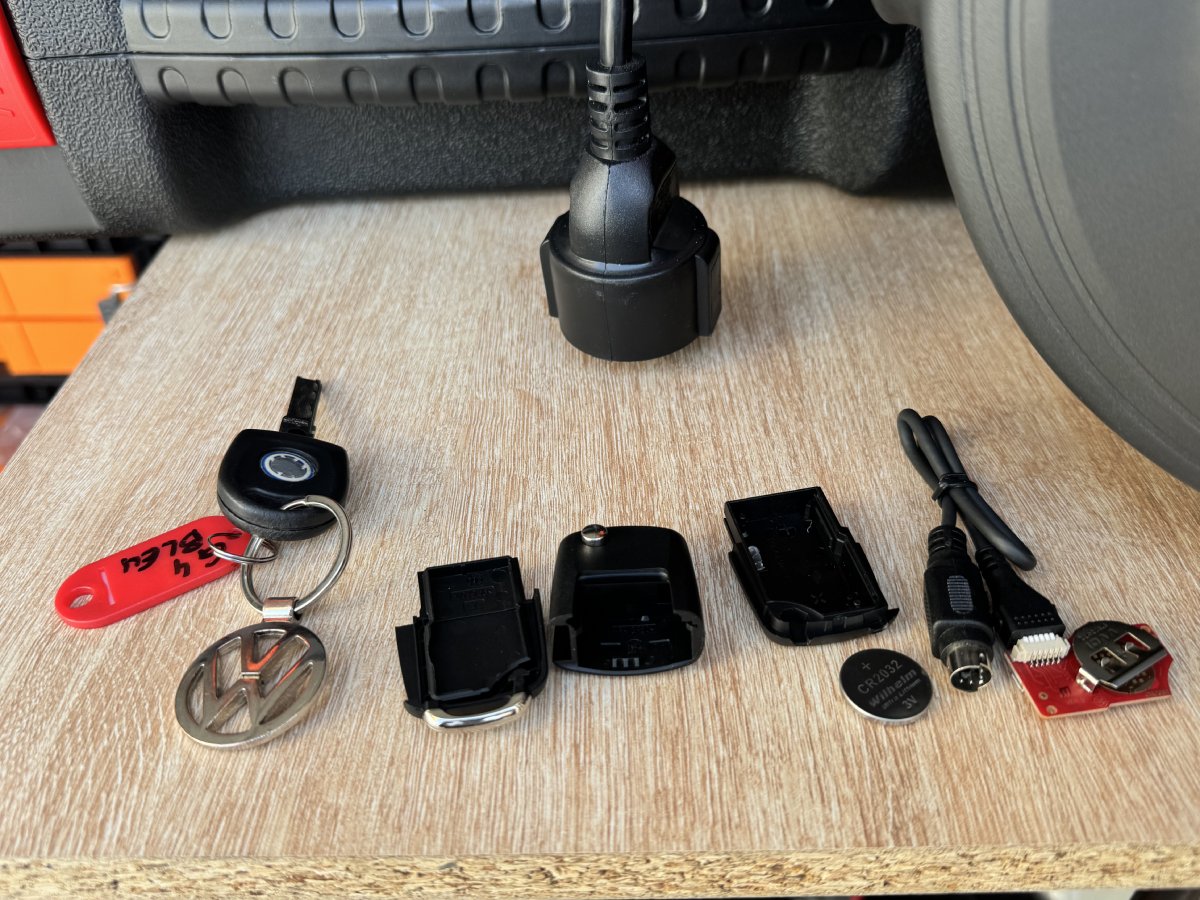 Volkswagen Golf 4 - Duplication Clé avec Centralisation - Intervention Automotive Electronique Services